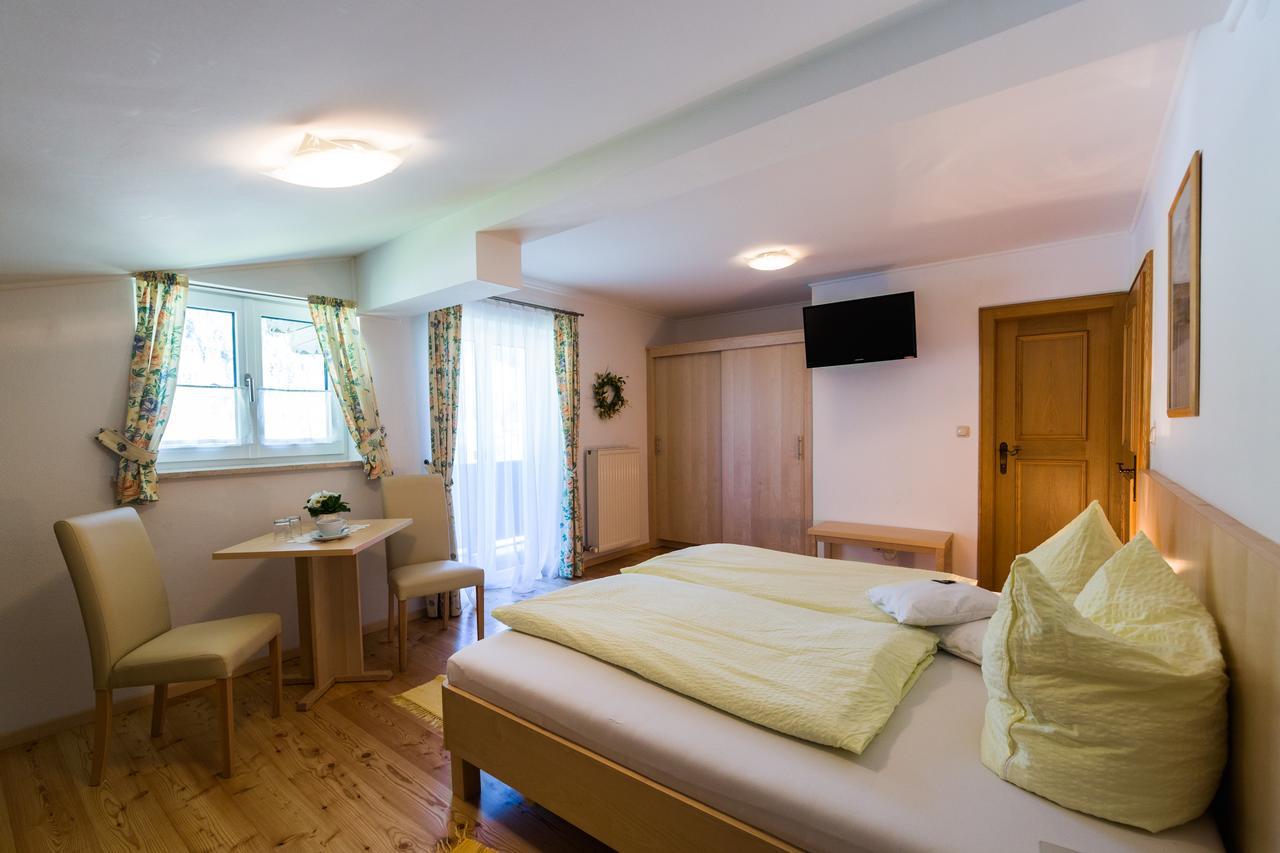 Gaestehaus Walpurga Rußbach am Paß Gschütt Exteriör bild